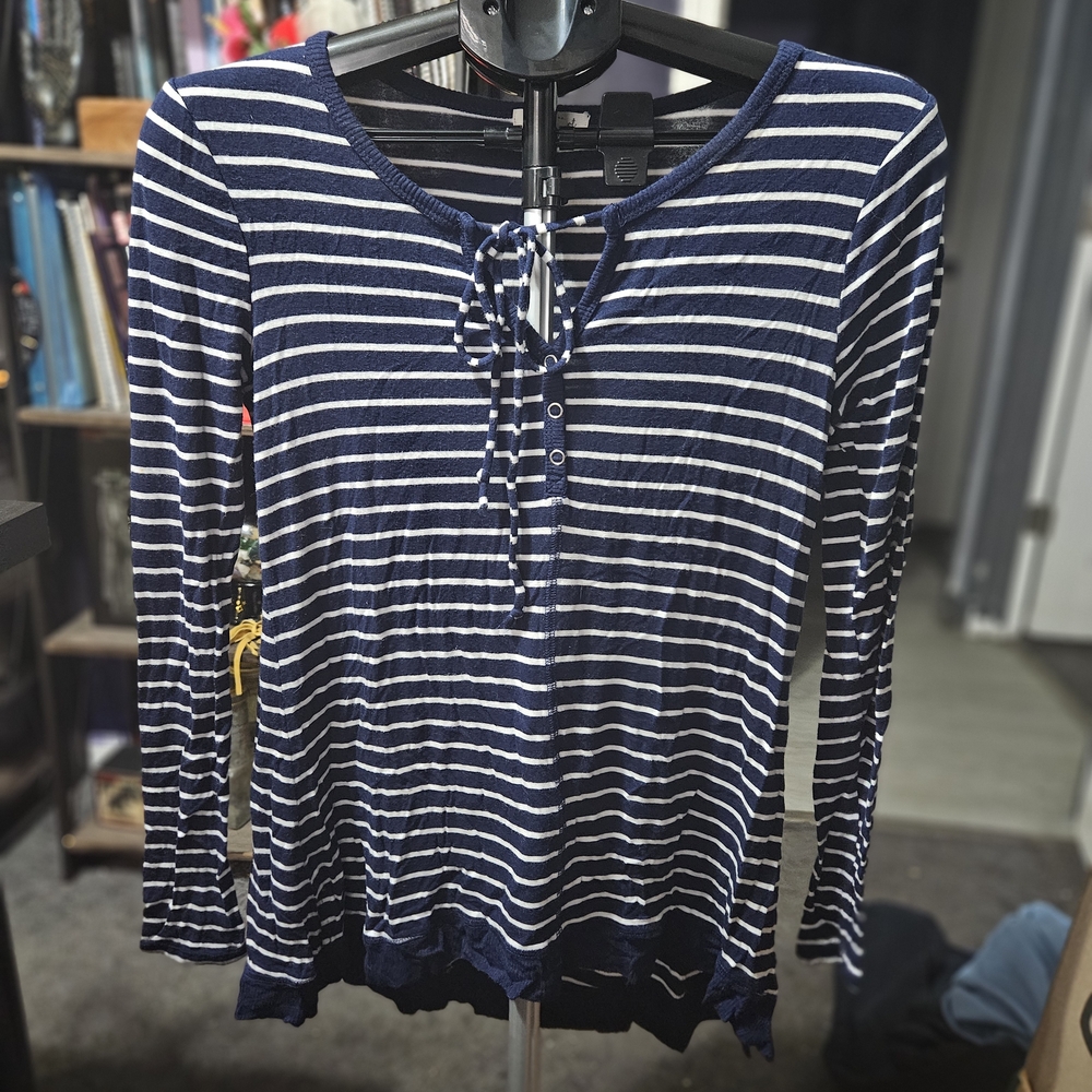 Ultra Flirt Navy and White Striped Long Sleeve Top Sz S 4-1007
